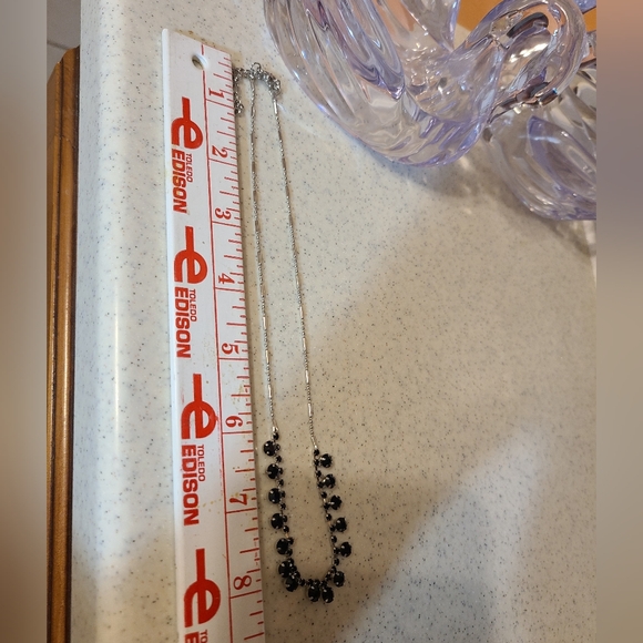 Vintage Black Crystal Necklace - Picture 6 of 9